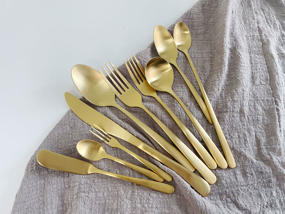 10-Piece-titanium-gold-stainless-steel-setlery-set-dish-washer-safe-5