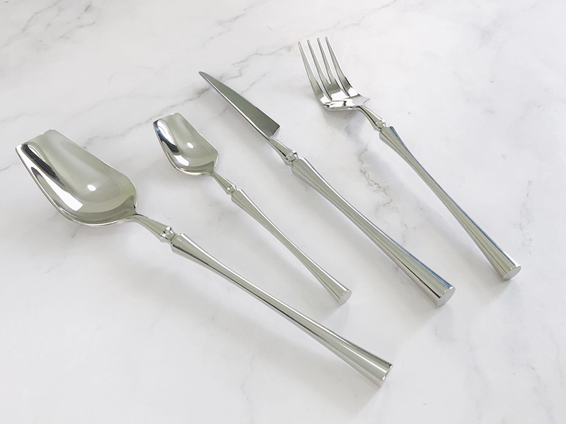 Иноккс Садови за вечера од не'рѓосувачки челик Vintage Дизајн Лажици Knife Вилушка за сребрен прибор за прибор за јадење (9)