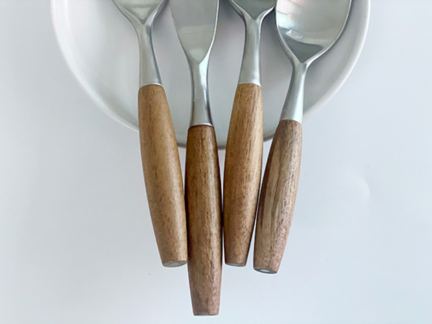 Wholesale-high-end-stainless-steel-flatware-set-with-teak-wooden-handles-7